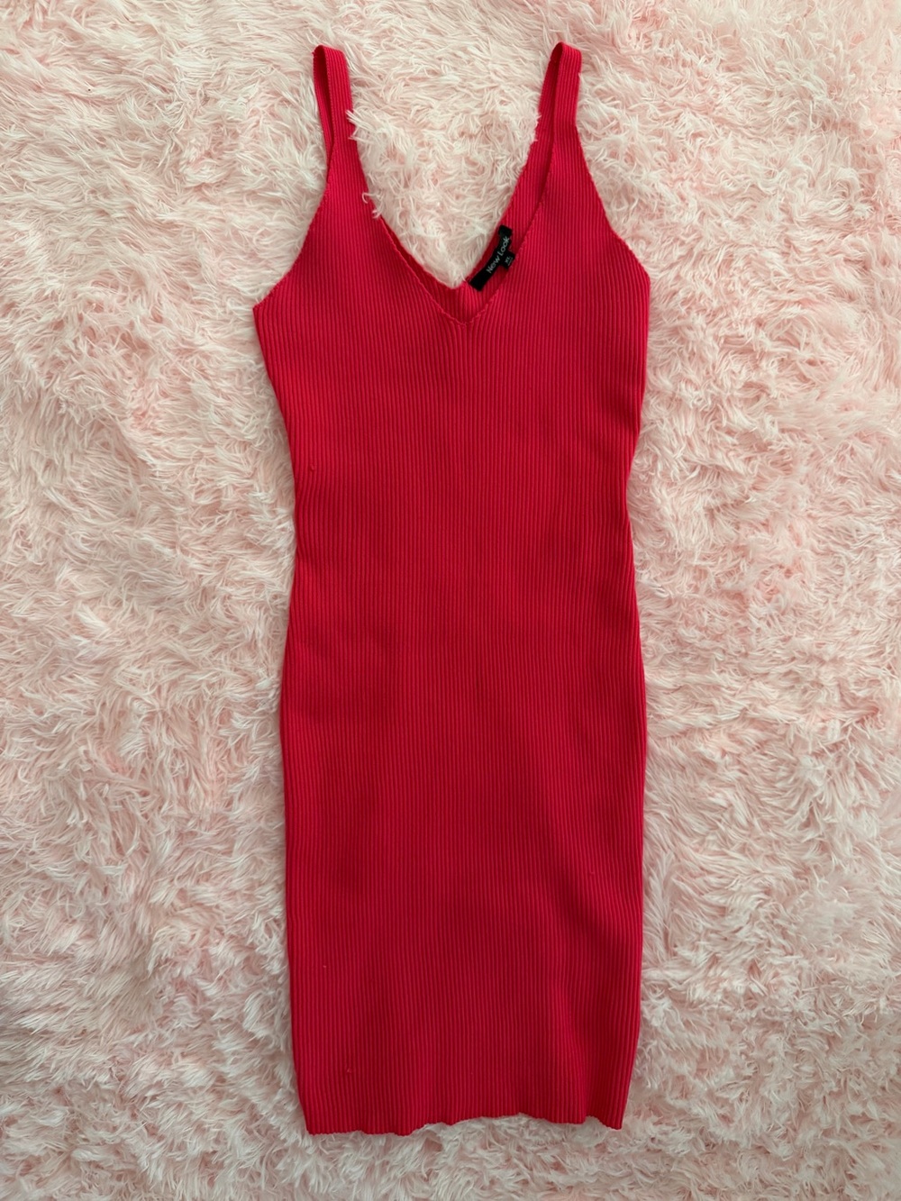 New‎ look hot pink Ribbed V-Neck Bodycon Dress